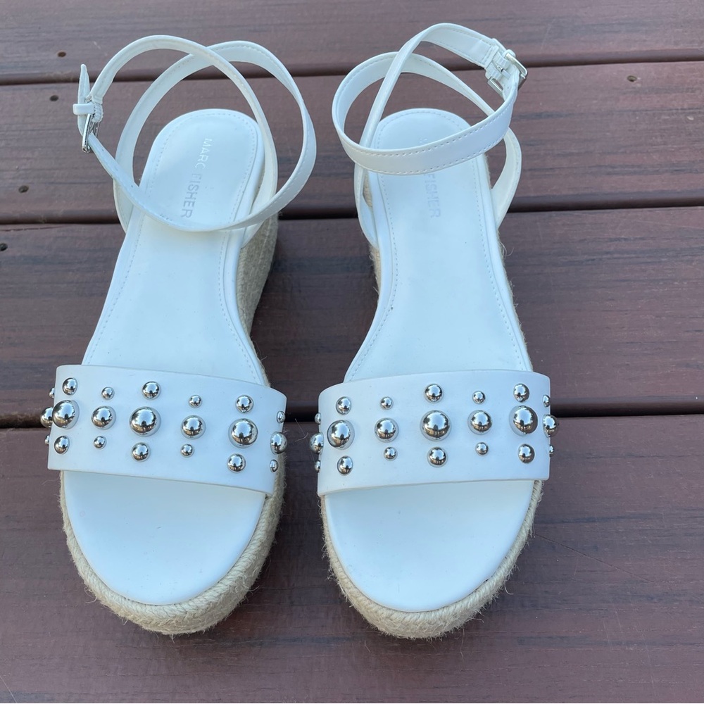 Marc Fisher Wedge ESPADRILLE PLATFORM SANDAL Studded Wrap around ankle size 8.5